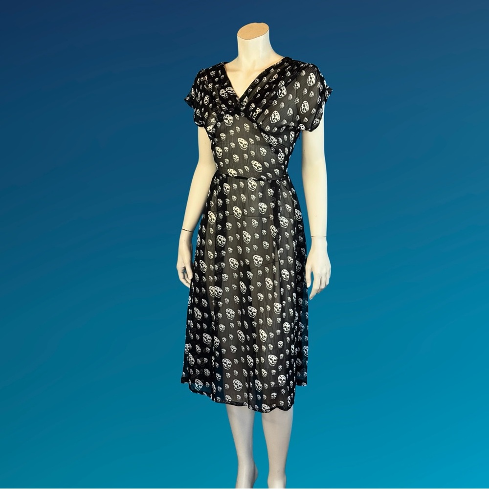 Bettie Page Black and White Skull Rockabilly Pin Up Dress M